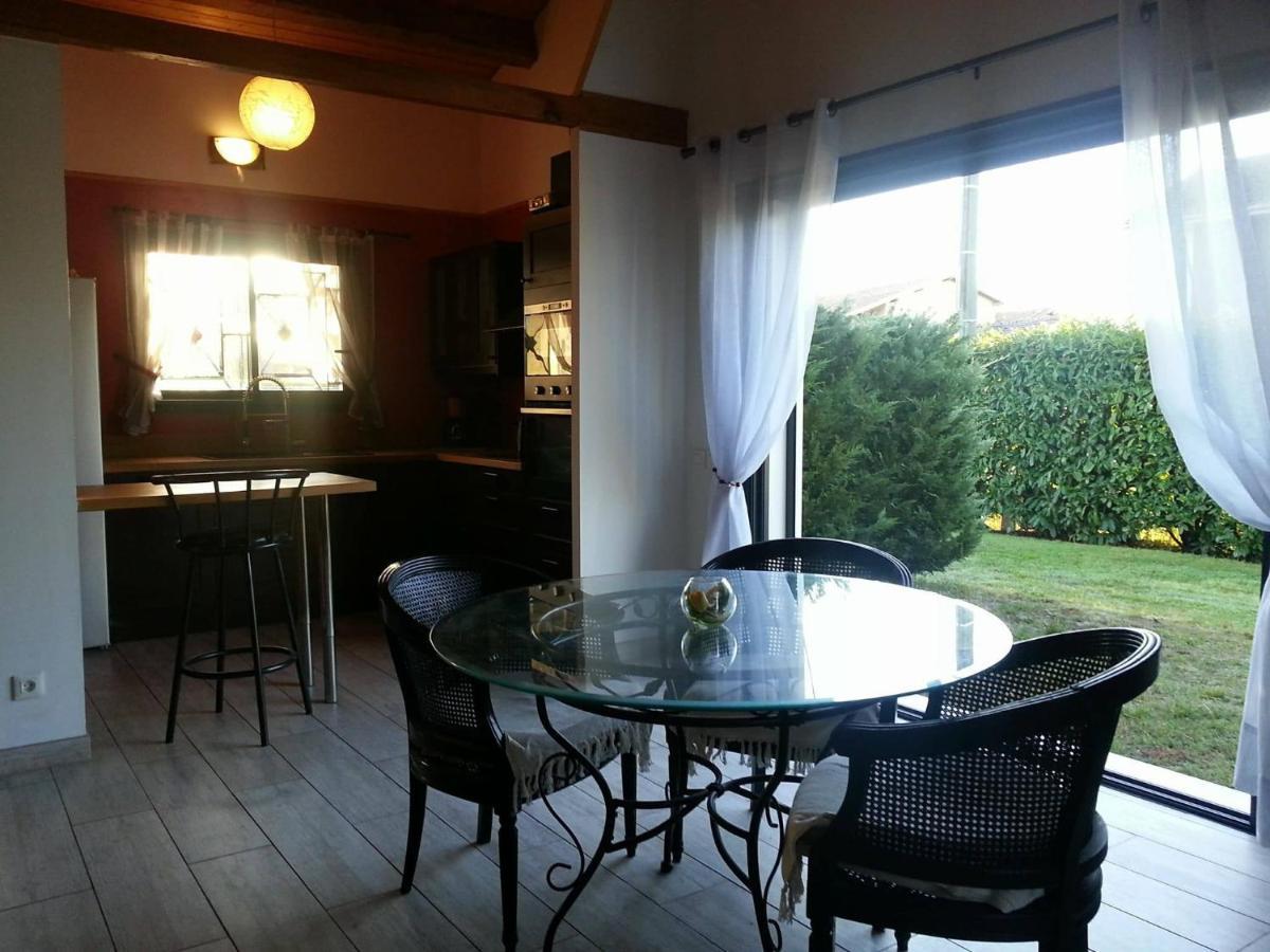 Chambre Privee Badet Salles  Exterior photo